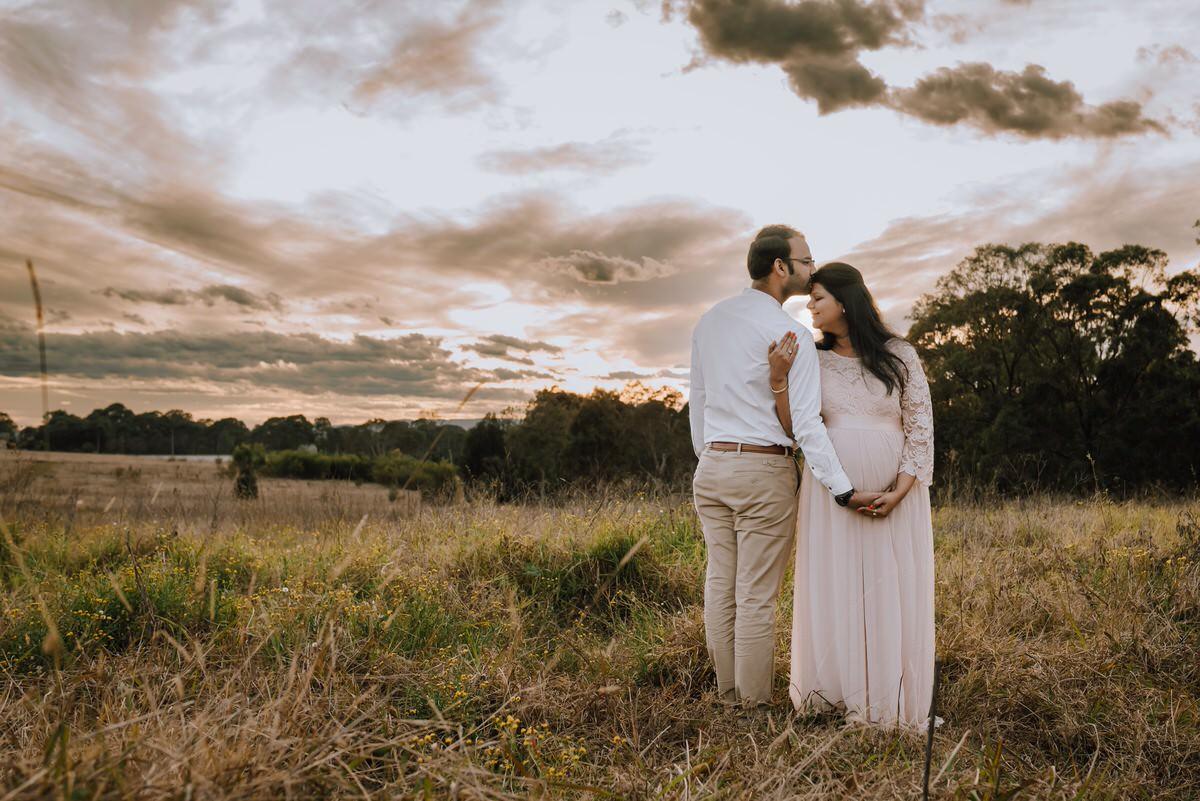 golden-hour-maternity-photo